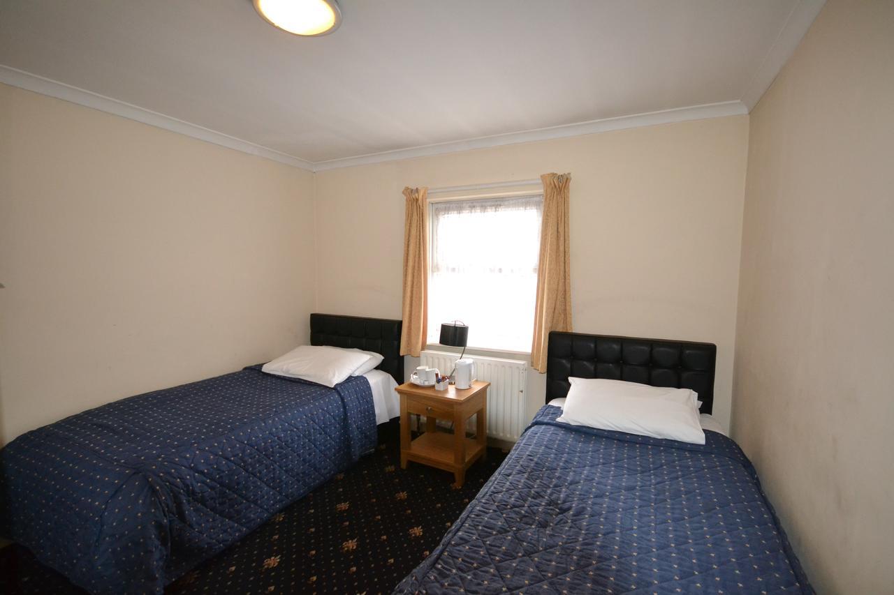 Airport Guest house Slough